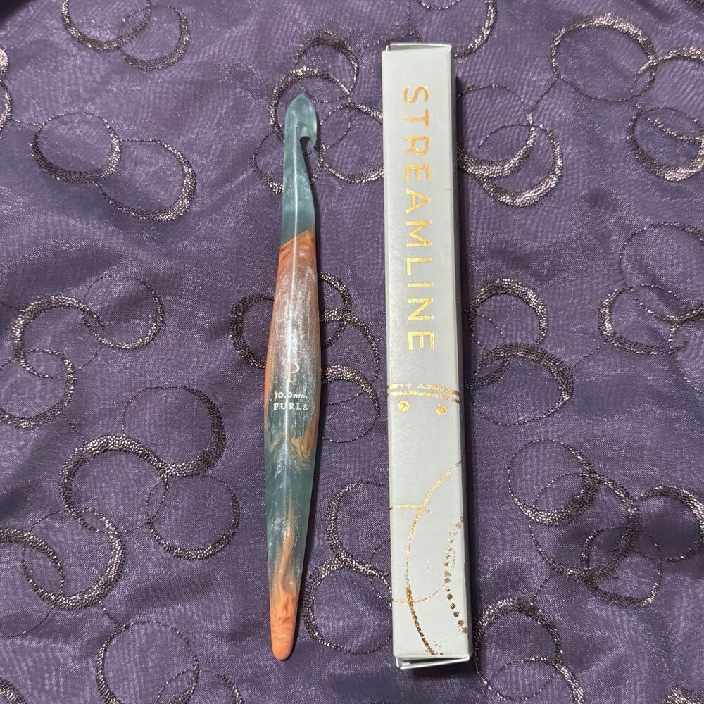 Furls Andromeda Swirl Streamline Galaxy Crochet Hook P 10mm Discontinued